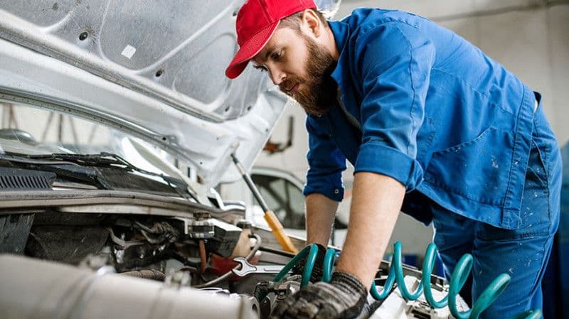 Top 10 signs your car needs servicing - Blog Image